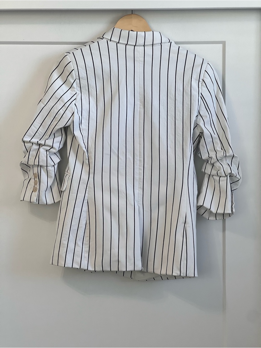 Dkny White Blazer with Black Pinstripes - Picture 5 of 7